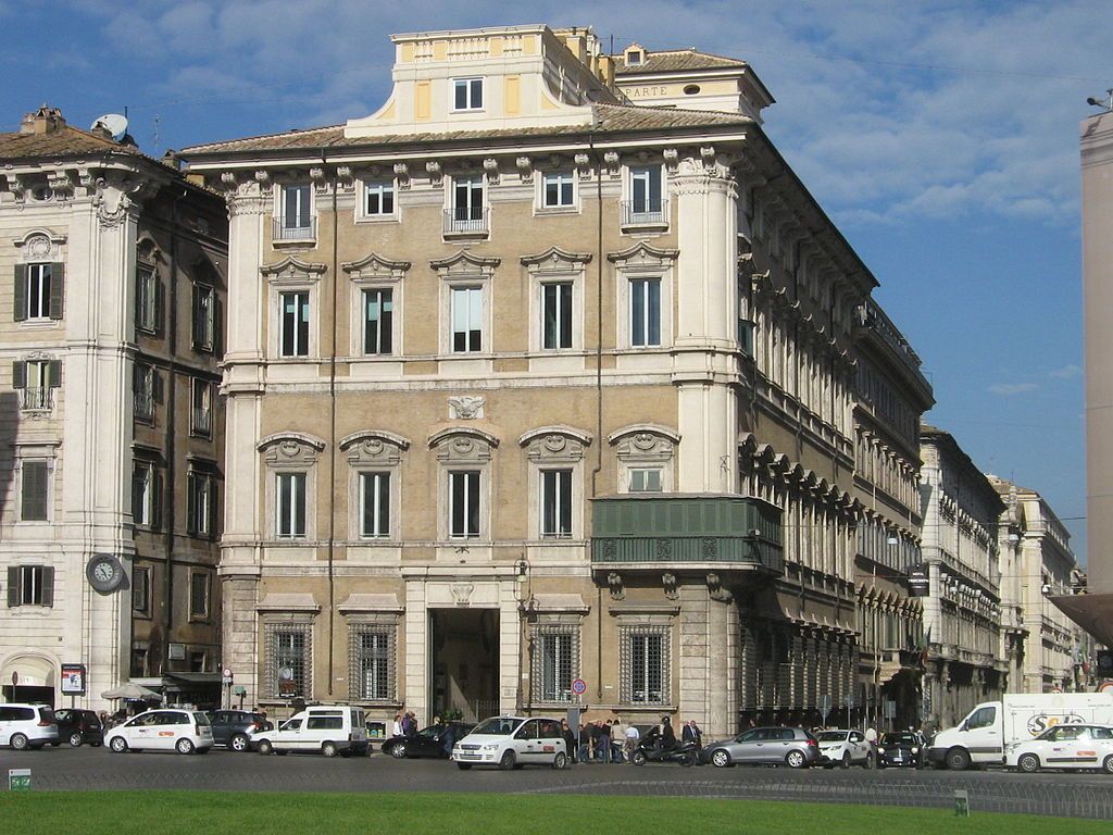 Палаццо Бонапарте (Palazzo Bonaparte)